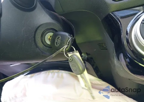 2016 Toyota Prius C Two z USA, uszkodzony, nr VIN JTDKDTB32G1119775